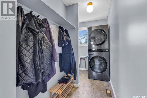 110 Elgin Street, Viscount, SK - Indoor Photo Showing Laundry Room