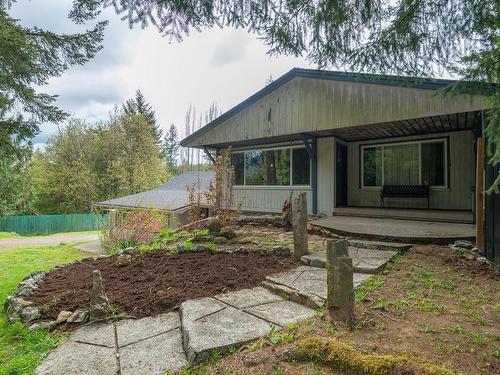 8590 Bland Rd, Port Alberni, BC 