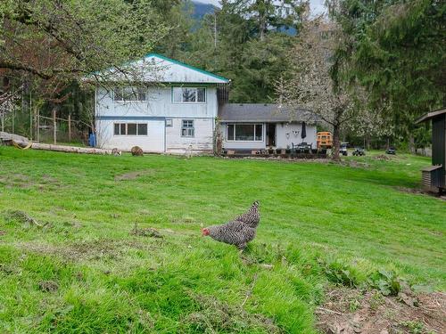 8590 Bland Rd, Port Alberni, BC 