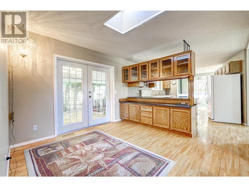 17017 Snow Avenue Unit# 1, Summerland, BC - Indoor Photo Showing Kitchen