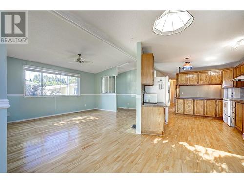 17017 Snow Avenue Unit# 1, Summerland, BC - Indoor Photo Showing Kitchen