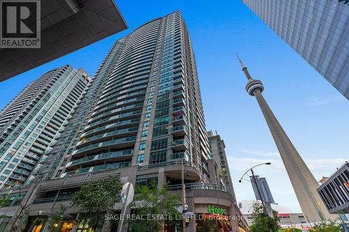 3611 - 30 Grand Trunk Crescent, Toronto, ON - Outdoor With Balcony With Facade