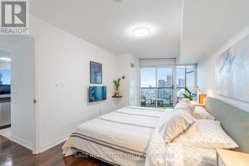 3611 - 30 Grand Trunk Crescent, Toronto, ON - Indoor Photo Showing Bedroom