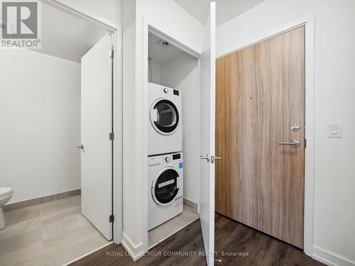 709 - 3100 Keele Street, Toronto, ON - Indoor Photo Showing Laundry Room