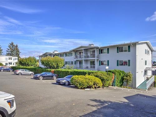 202-9942 Daniel St, Chemainus, BC - Outdoor With Balcony