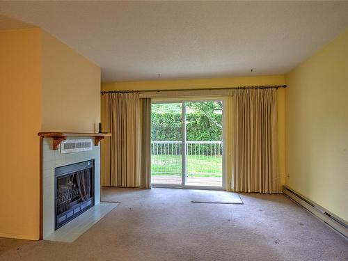 202-9942 Daniel St, Chemainus, BC - Indoor With Fireplace