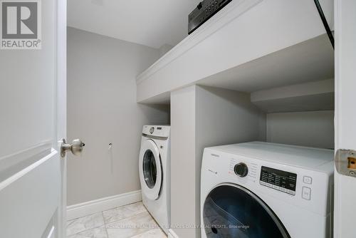 44 Belmont Street, Toronto, ON - Indoor Photo Showing Laundry Room