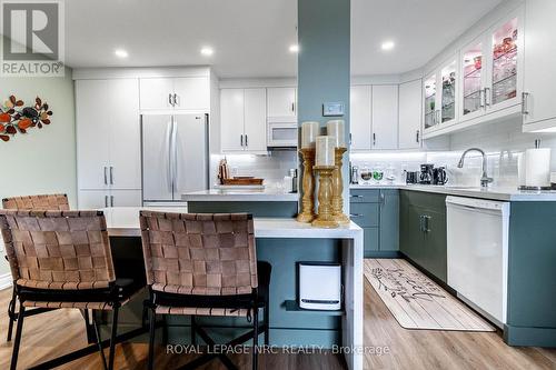 504 - 264 Grantham Avenue, St. Catharines, ON - Indoor Photo Showing Kitchen