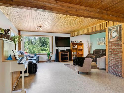 5305 Clearwater Valley Rd, Clearwater, BC - Indoor