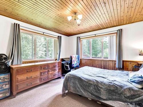 5305 Clearwater Valley Rd, Clearwater, BC - Indoor Photo Showing Bedroom