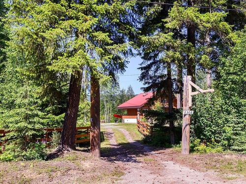 5305 Clearwater Valley Rd, Clearwater, BC - Outdoor