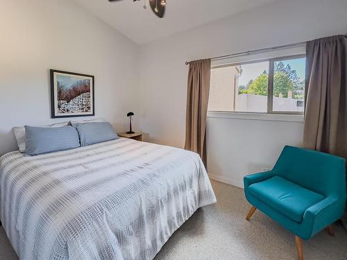 7-1555 Summit Drive, Kamloops, BC - Indoor Photo Showing Bedroom