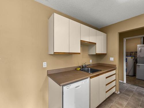 114-1760 Brunner Ave, Kamloops, BC - Indoor Photo Showing Other Room