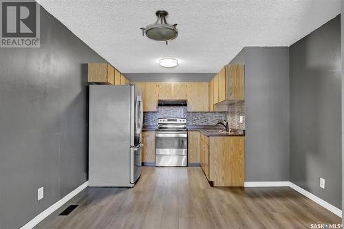 22 Cedar Meadow Drive, Regina, SK - Indoor Photo Showing Kitchen