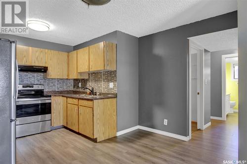 22 Cedar Meadow Drive, Regina, SK - Indoor Photo Showing Kitchen