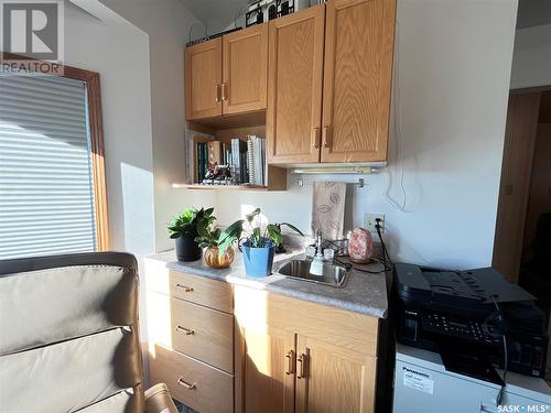 620 Griffin Street, Maple Creek, SK - Indoor Photo Showing Kitchen