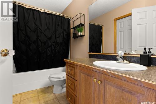 3332 Windsor Park Crescent, Regina, SK - Indoor Photo Showing Bathroom