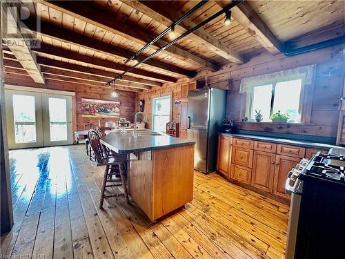 344022 North Line, West Grey, ON - Indoor Photo Showing Kitchen