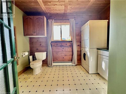 344022 North Line, West Grey, ON - Indoor Photo Showing Laundry Room