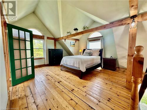 344022 North Line, West Grey, ON - Indoor Photo Showing Bedroom