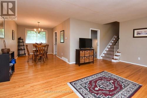 41 Sarasota Avenue, Hamilton, ON - Indoor Photo Showing Other Room