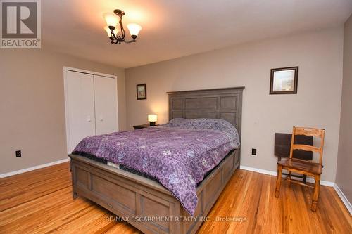 41 Sarasota Avenue, Hamilton, ON - Indoor Photo Showing Bedroom