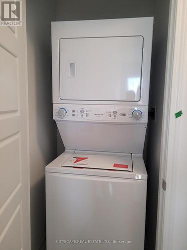 70 Forestwalk Street, Kitchener, ON - Indoor Photo Showing Laundry Room