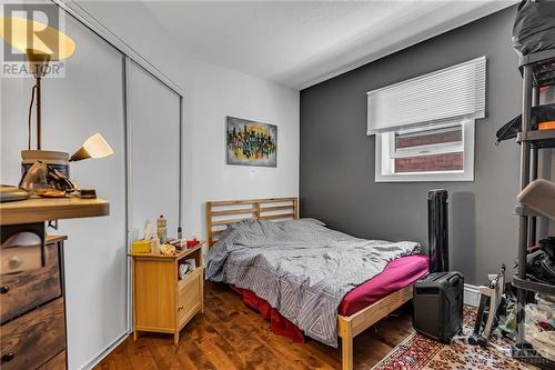 558 Gilmour Street, Ottawa, ON - Indoor Photo Showing Bedroom