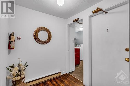 558 Gilmour Street, Ottawa, ON - Indoor Photo Showing Other Room