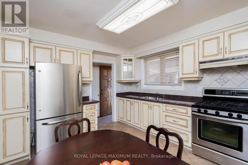 90 Goldsboro Road, Toronto, ON - Indoor Photo Showing Kitchen