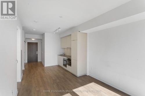 2109 - 158 Front Street E, Toronto, ON - Indoor