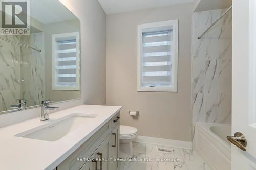 1286 Muskoka Heights, Milton, ON - Indoor Photo Showing Bathroom