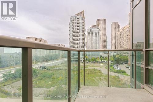 603 - 208 Enfield Place, Mississauga, ON - Outdoor