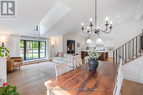 1665 Missenden Crescent, Mississauga, ON - Indoor Photo Showing Dining Room