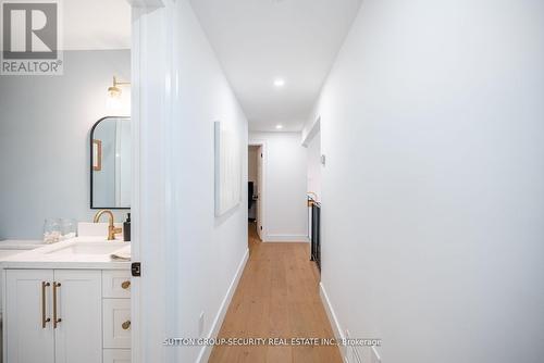 1665 Missenden Crescent, Mississauga, ON - Indoor Photo Showing Bathroom