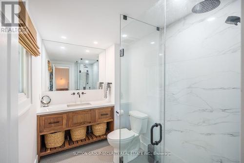 1665 Missenden Crescent, Mississauga, ON - Indoor Photo Showing Bathroom