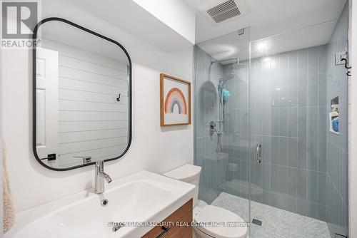 1665 Missenden Crescent, Mississauga, ON - Indoor Photo Showing Bathroom