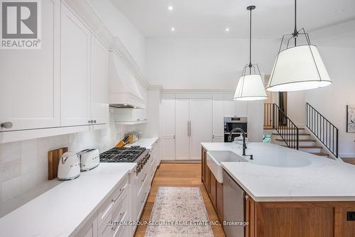 1665 Missenden Crescent, Mississauga, ON - Indoor Photo Showing Kitchen