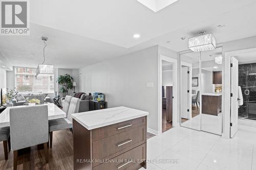 610 - 300 Webb Drive, Mississauga, ON - Indoor Photo Showing Dining Room