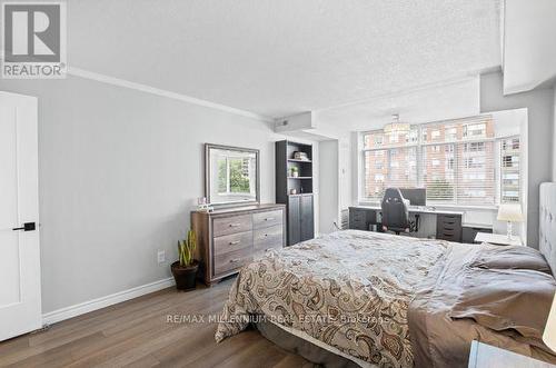 610 - 300 Webb Drive, Mississauga, ON - Indoor Photo Showing Bedroom