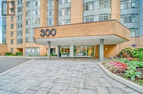 610 - 300 Webb Drive, Mississauga, ON - Outdoor