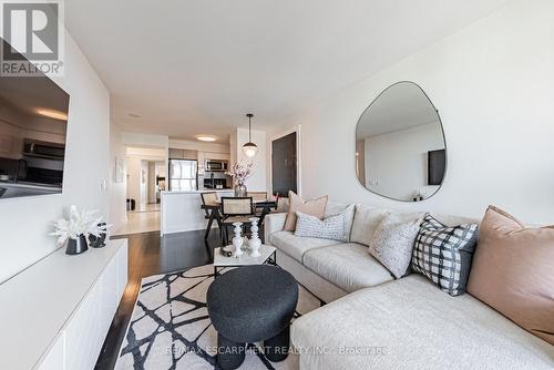 2701 - 225 Sherway Gardens Road, Toronto, ON - Indoor Photo Showing Living Room