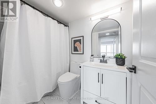 2701 - 225 Sherway Gardens Road, Toronto, ON - Indoor Photo Showing Bathroom