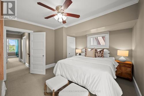 407 Aberdeen Avenue, Hamilton, ON - Indoor Photo Showing Bedroom