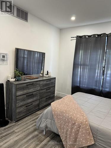 2 - 1152 King Street E, Hamilton, ON - Indoor Photo Showing Bedroom