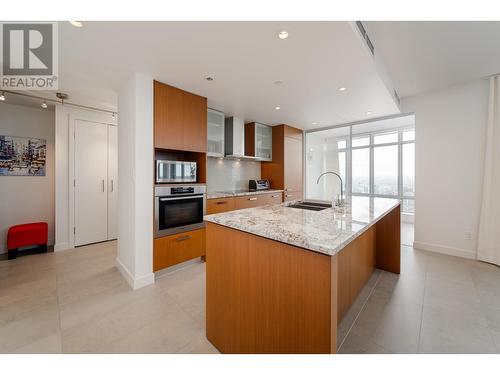 3701 1028 Barclay Street, Vancouver, BC - Indoor Photo Showing Kitchen With Upgraded Kitchen