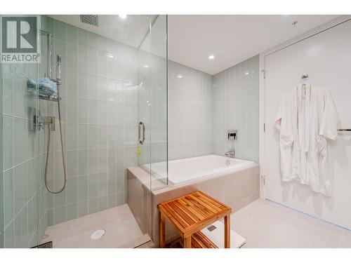 3701 1028 Barclay Street, Vancouver, BC - Indoor Photo Showing Bathroom