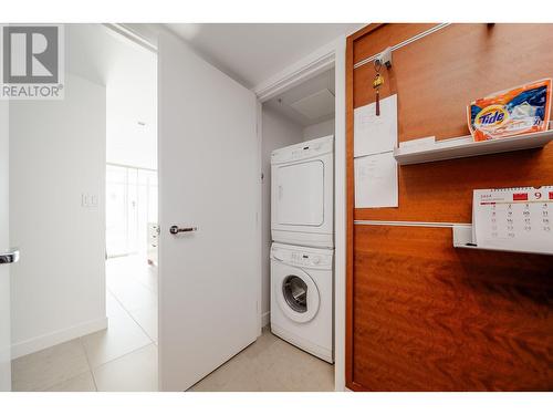 3701 1028 Barclay Street, Vancouver, BC - Indoor Photo Showing Laundry Room