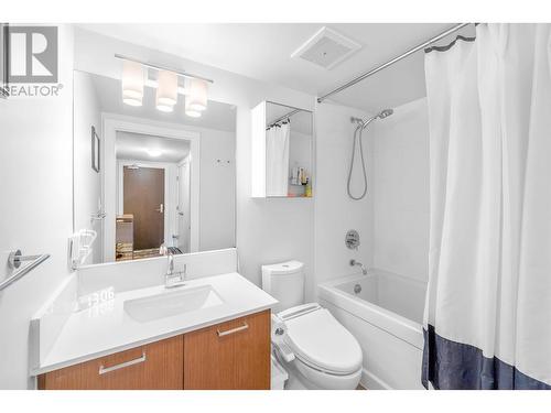 610 1372 Seymour Street, Vancouver, BC - Indoor Photo Showing Bathroom