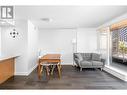 610 1372 Seymour Street, Vancouver, BC  - Indoor Photo Showing Living Room 